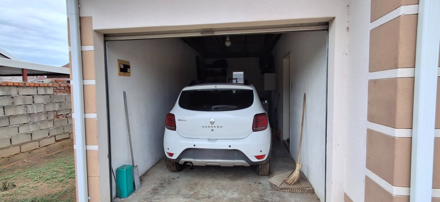 3 Bedroom Property for Sale in Raceway Free State